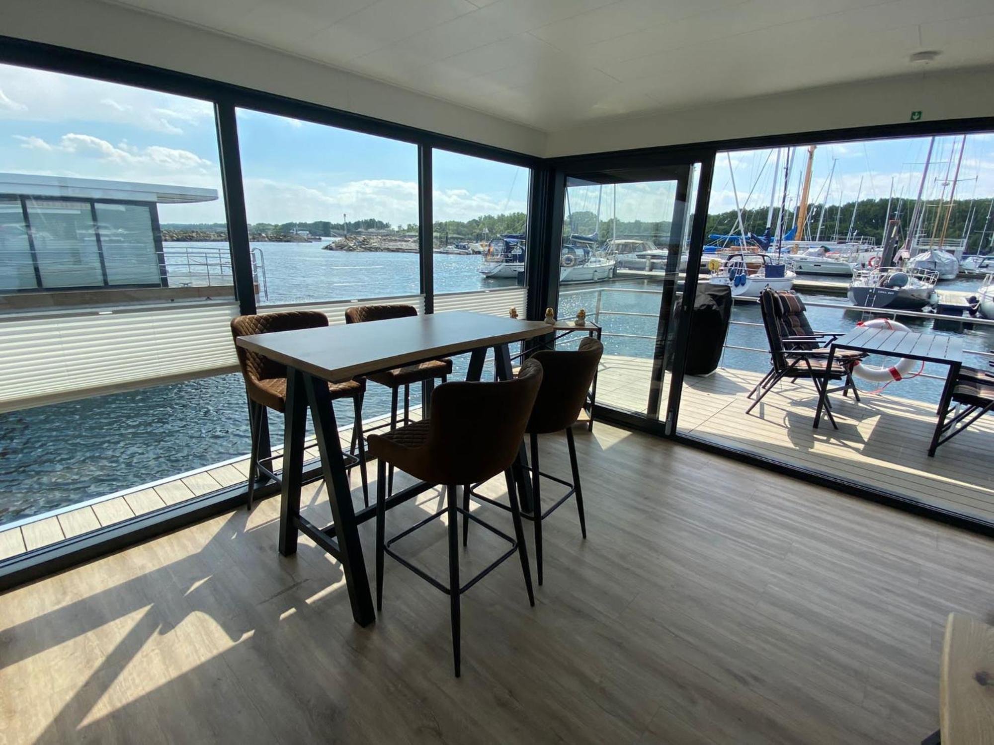 Urlaub Auf Dem Wasser Mit Einmaligen Ausblick - Well Hausboote Boltenhagen 10 Ngoại thất bức ảnh
