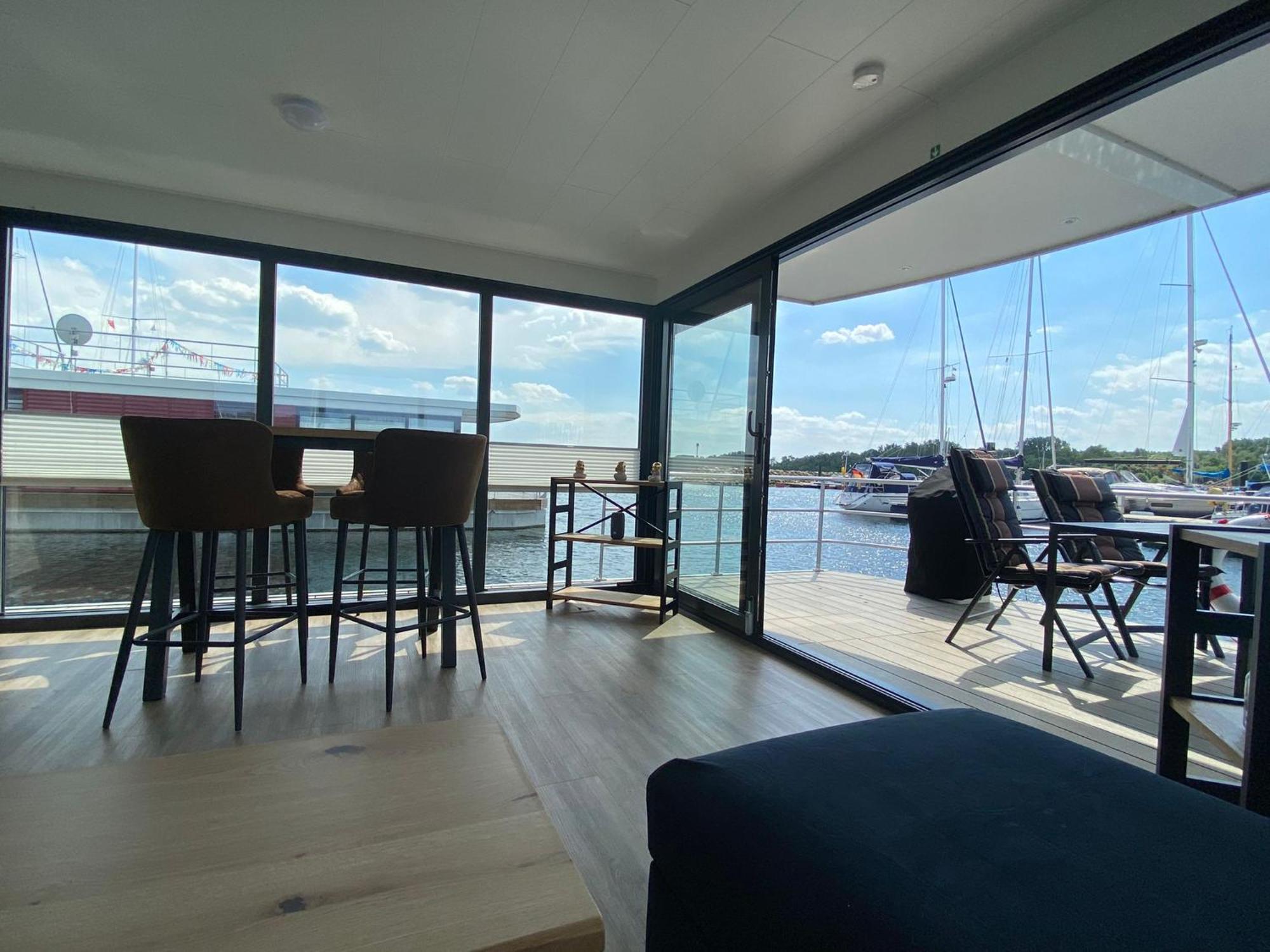 Urlaub Auf Dem Wasser Mit Einmaligen Ausblick - Well Hausboote Boltenhagen 10 Ngoại thất bức ảnh
